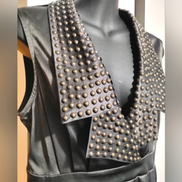 LuxeXXI | Timeless Classic Edgy Metallic Olive Studded Drop V Neck Dress | Med - Picture 12 of 16